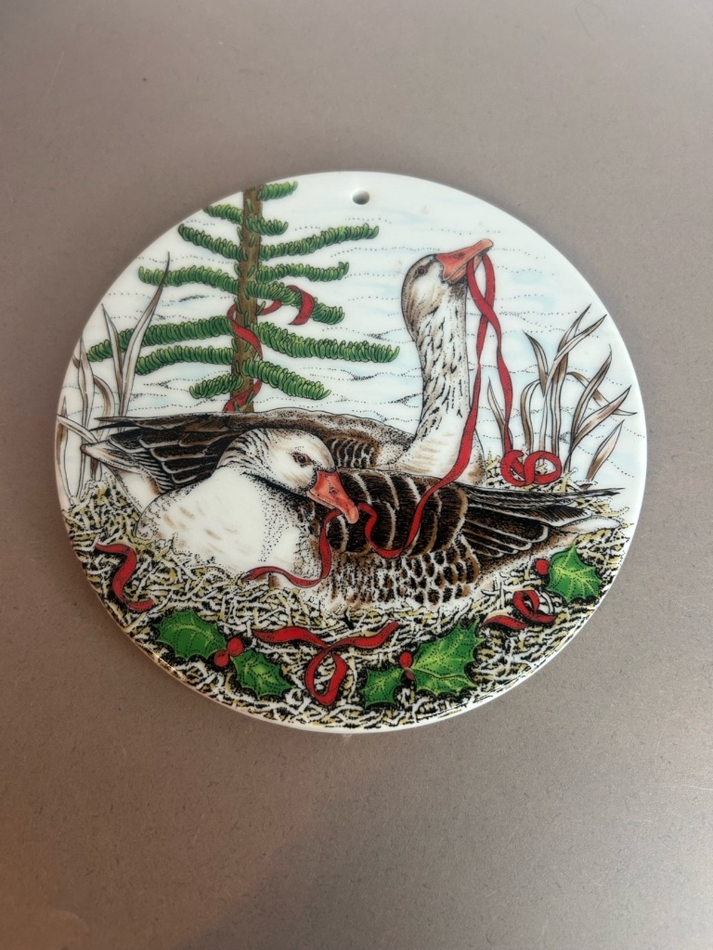 Vintage Holiday/Christmas Geese Wall Hanging by Cannon 1984
